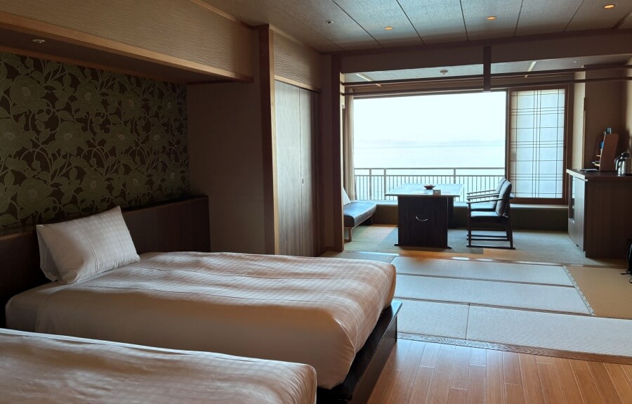 ホテルニューアワジ客室