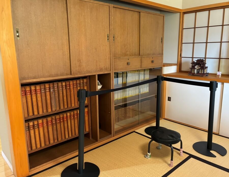 有吉佐和子記念館書斎